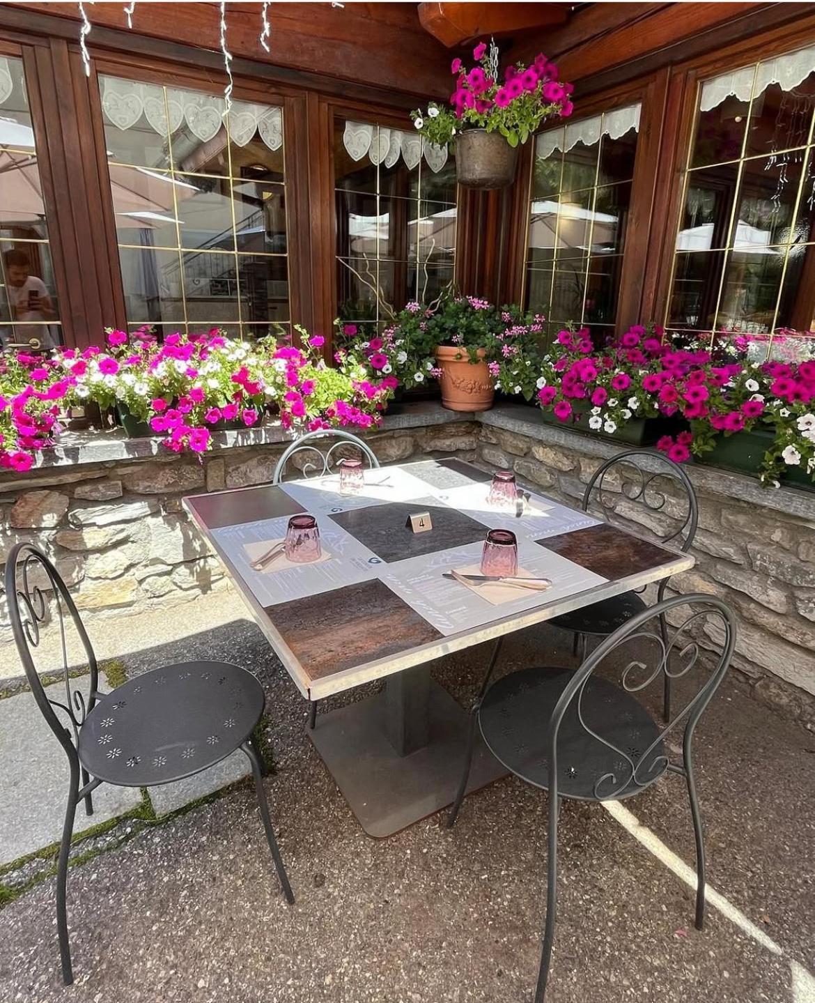 Hotel Coeur Du Village La Thuile Dış mekan fotoğraf